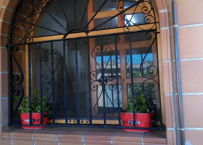 Pensión El Busto 2*